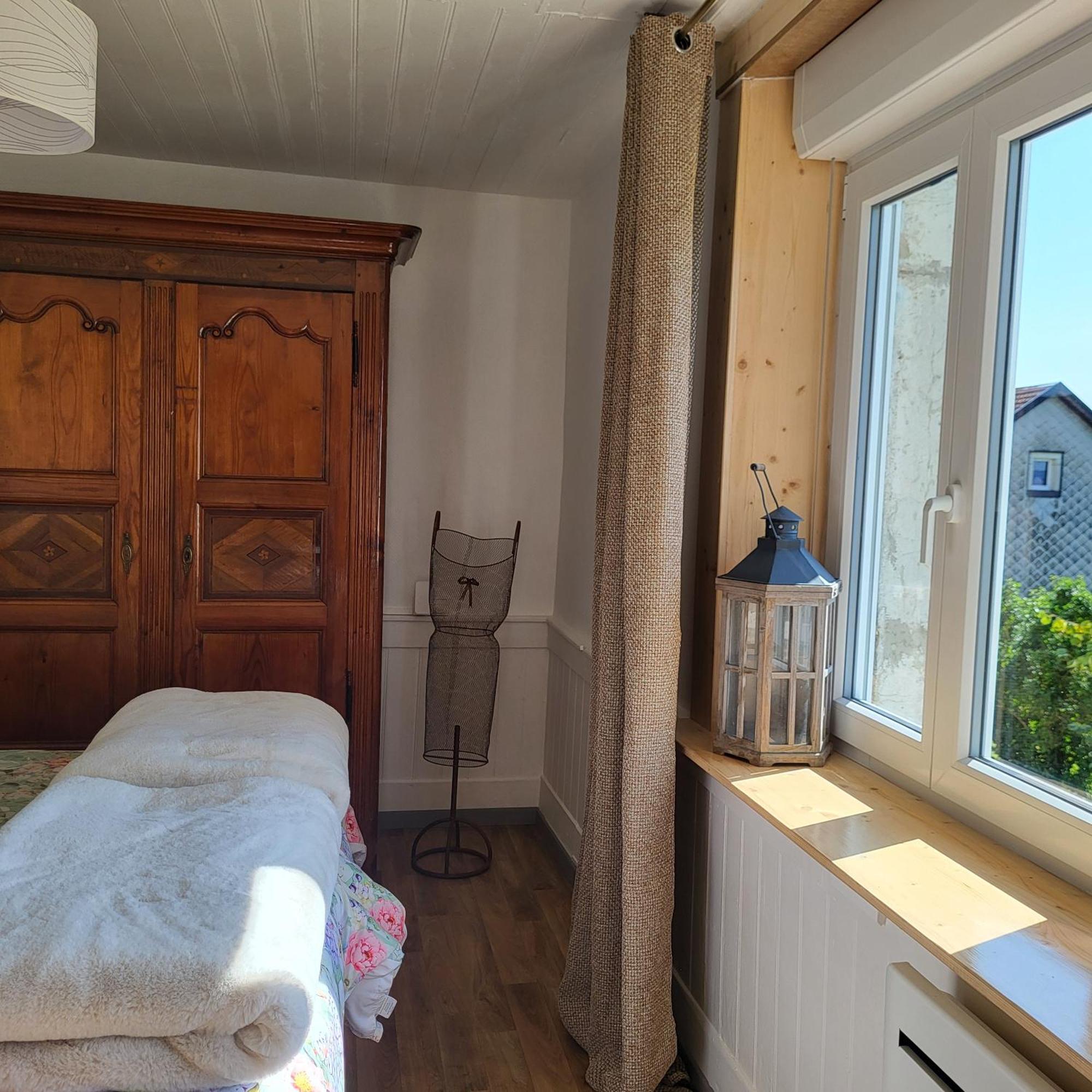 La Maison Horlogere , Spas Et Bain Nordique Les Fontenelles Eksteriør billede